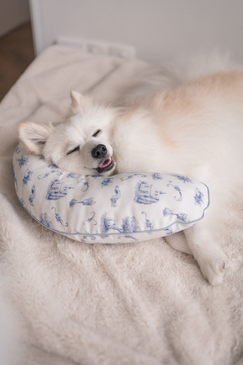 Moon Hug Cushion
